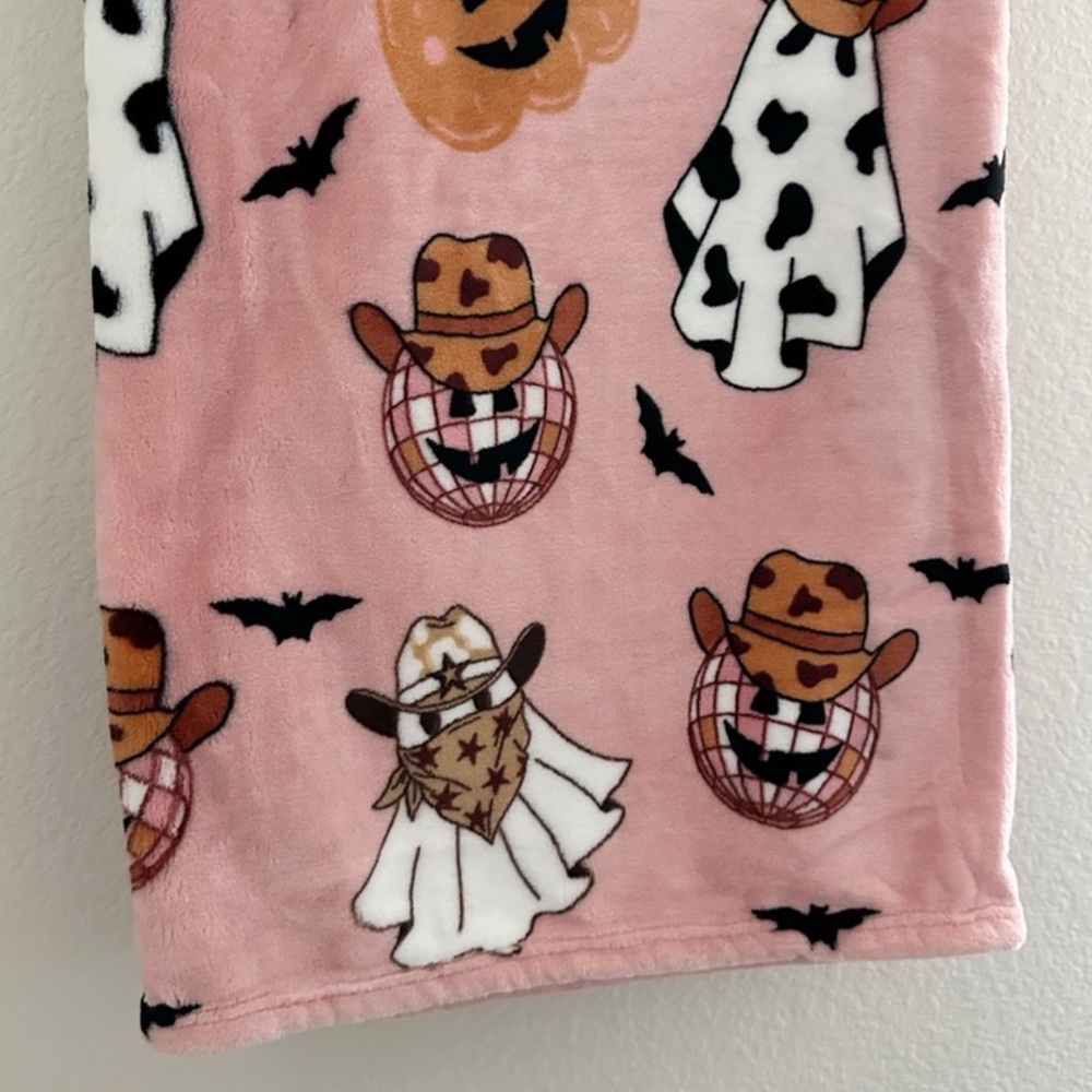 RACHEL Rachel Roy Halloween Plush Throw - Picture 10 of 10